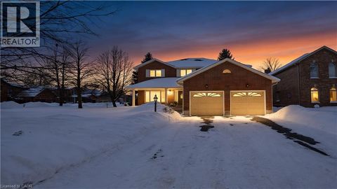 599 STONEBURY Crescent Waterloo ON N2K3R2