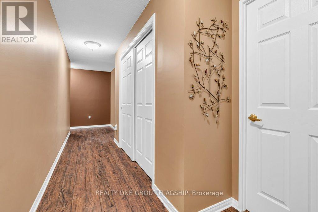 202 - 245 QUEEN STREET W