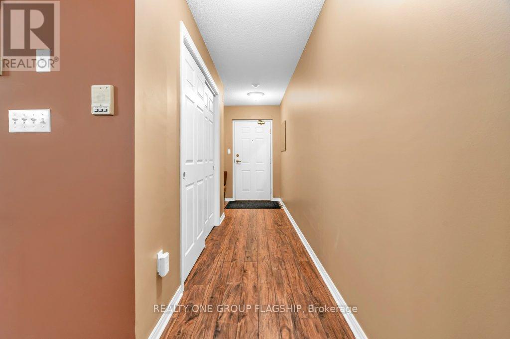 202 - 245 QUEEN STREET W