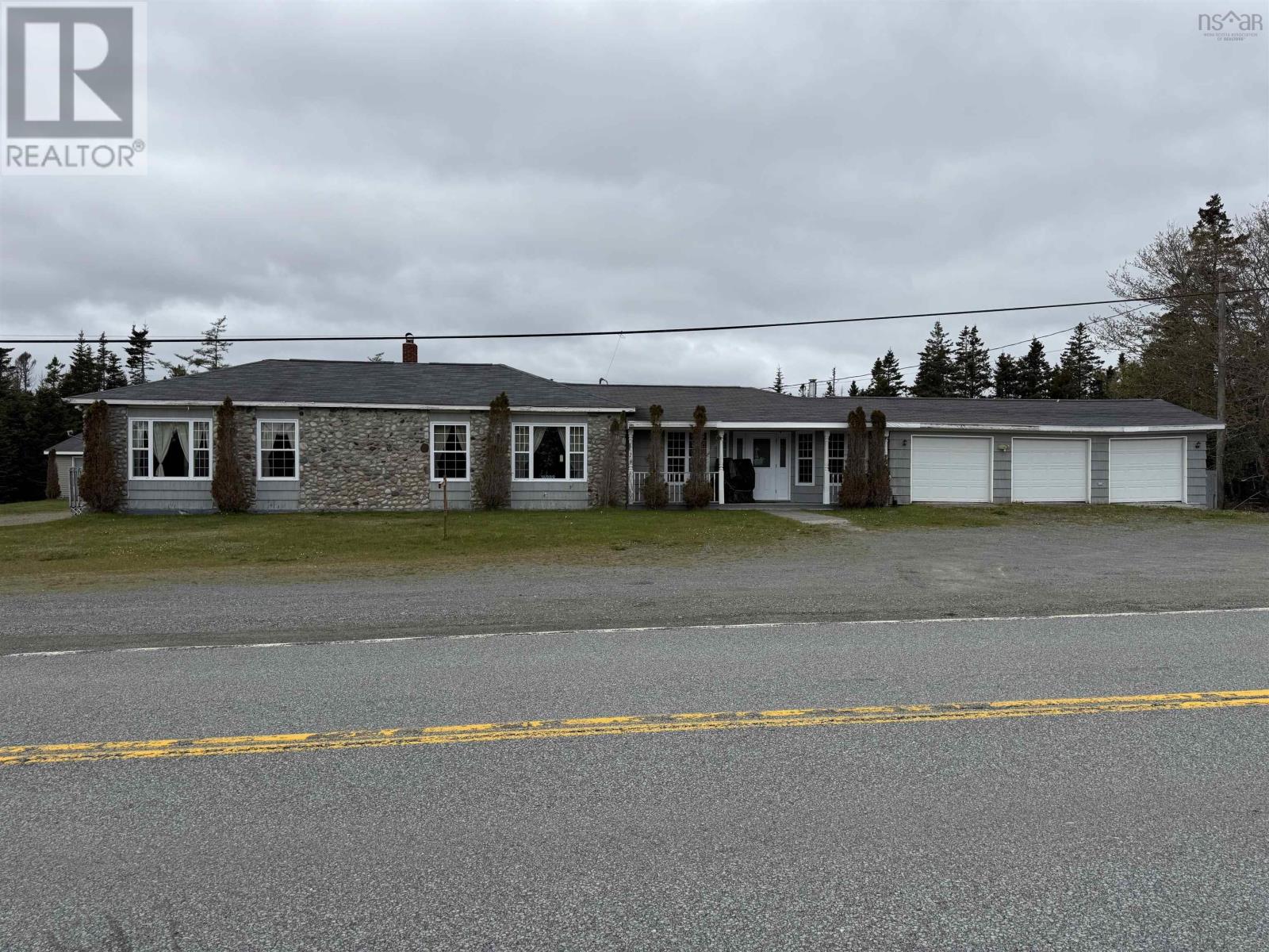 Photo 1 of 45 — 16989 Highway 7, Pleasant Harbour, NS B0J3H0