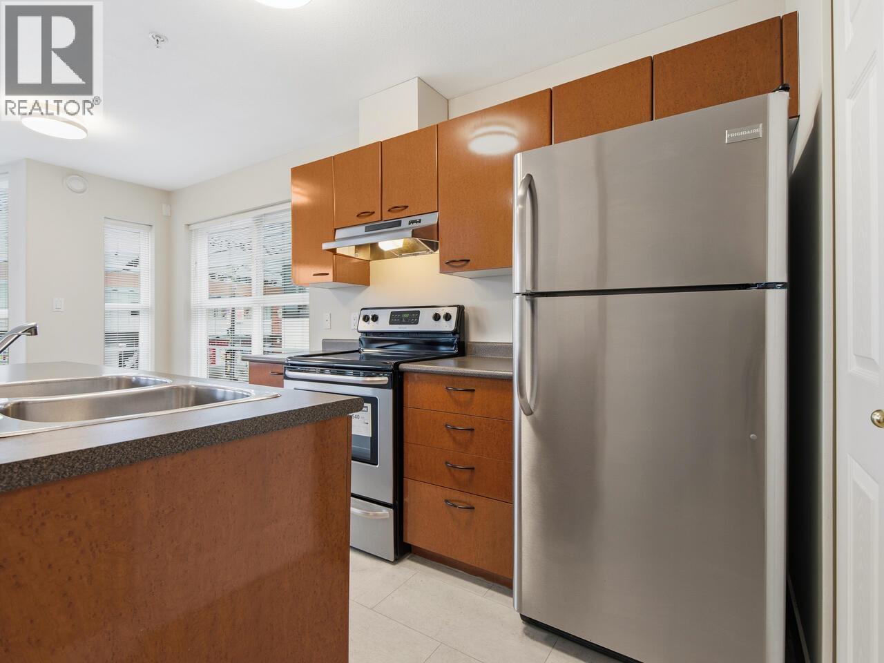 206 1688 E 8TH AVENUE