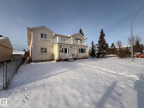 10644 155 ST NW Edmonton AB T5P2M5