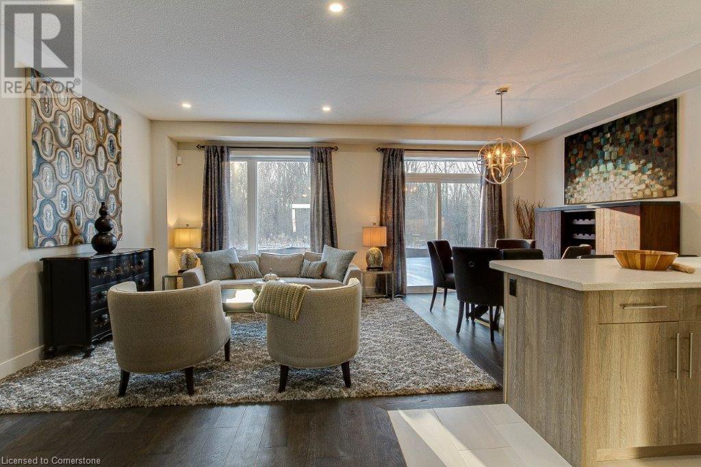 2258 SOUTHPORT Crescent