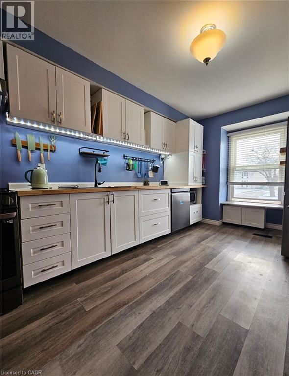 662 GREY Street Unit# C