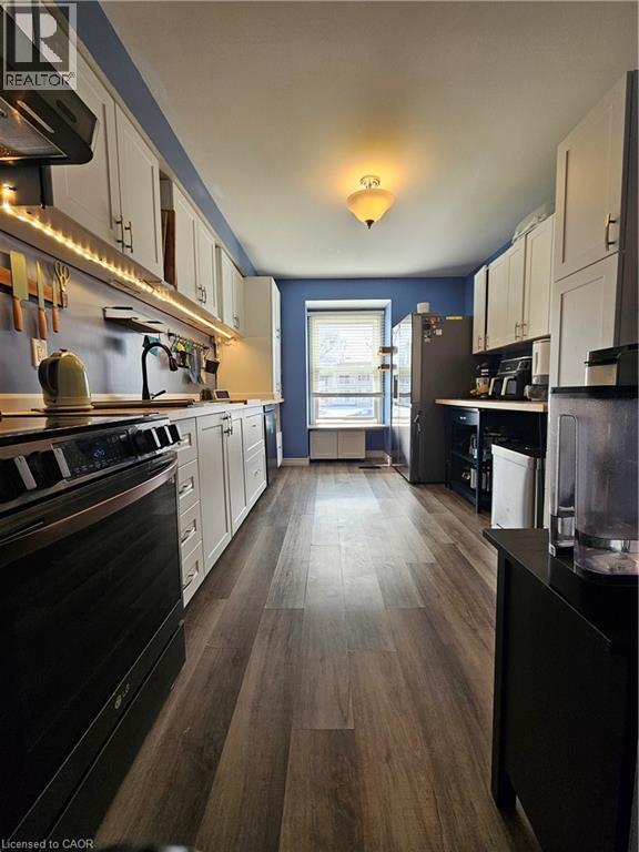 662 GREY Street Unit# C