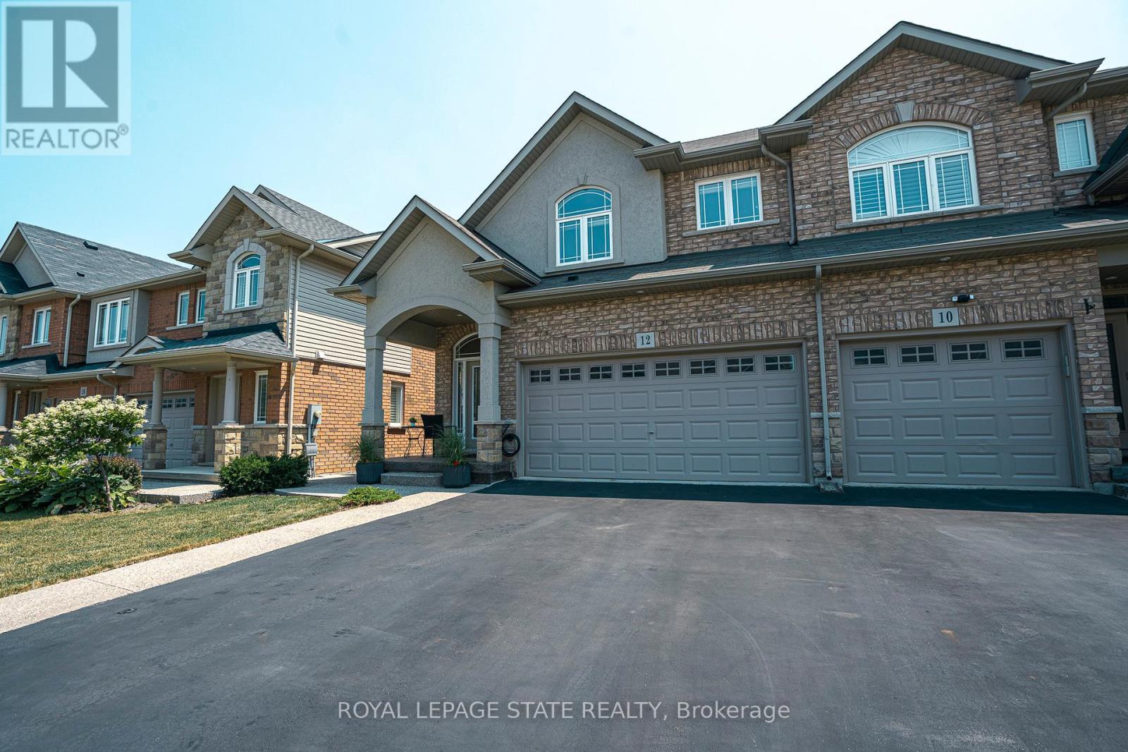12 CHARLESWOOD CRESCENT