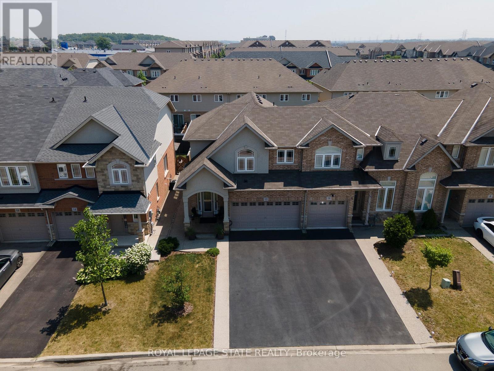 12 CHARLESWOOD CRESCENT