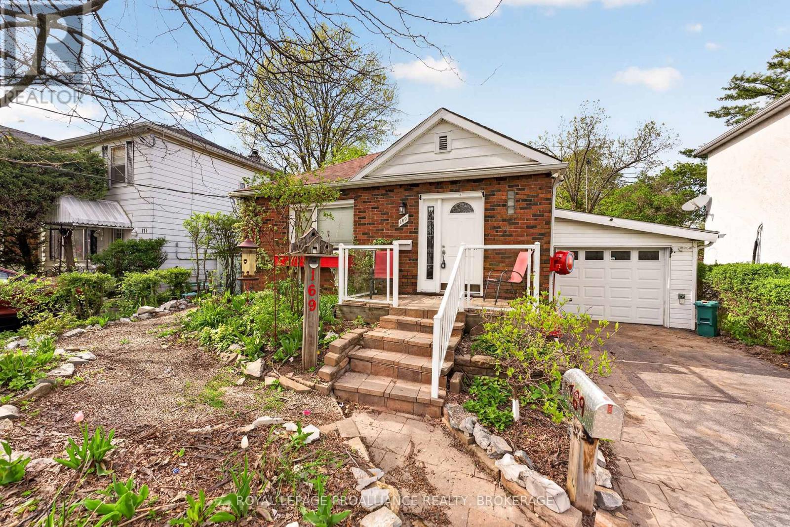 169 CARRUTHERS AVENUE