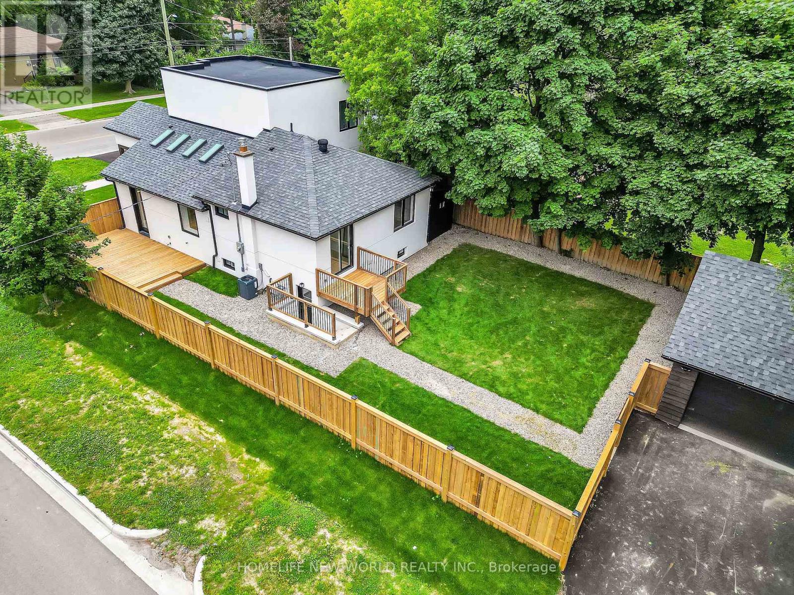 105 MURRAY DRIVE