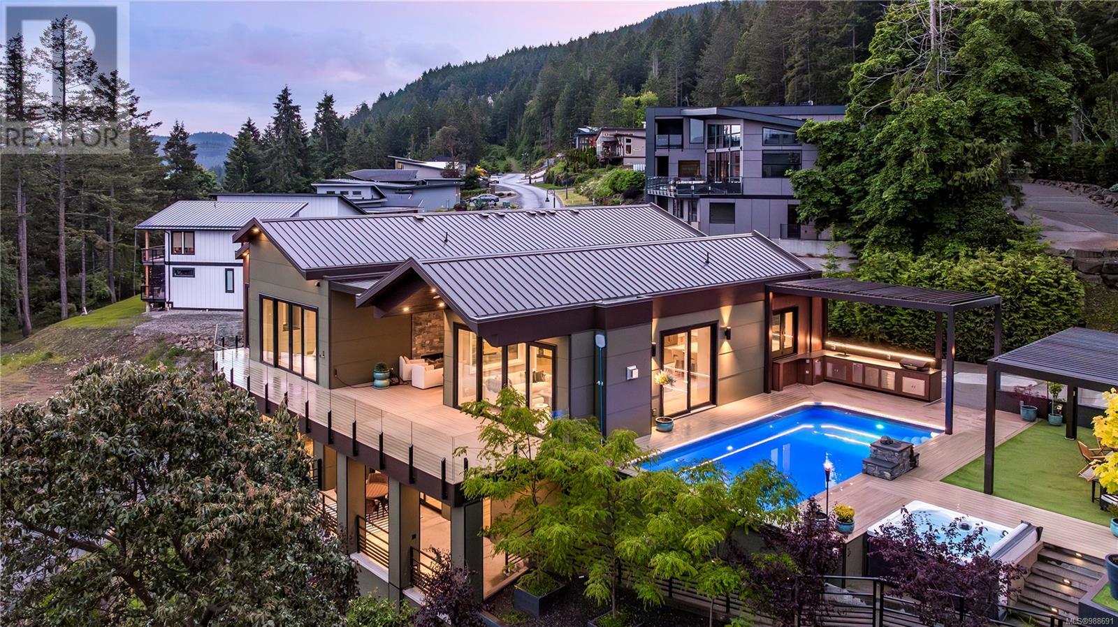 23 & 24 1060 Shore Pine Close