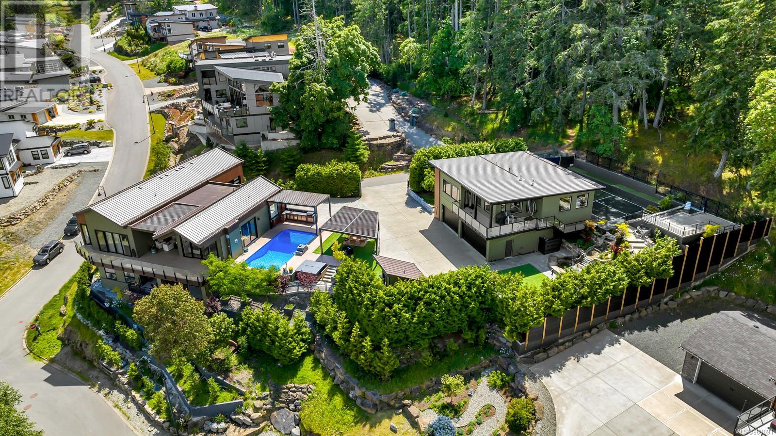 23 & 24 1060 Shore Pine Close