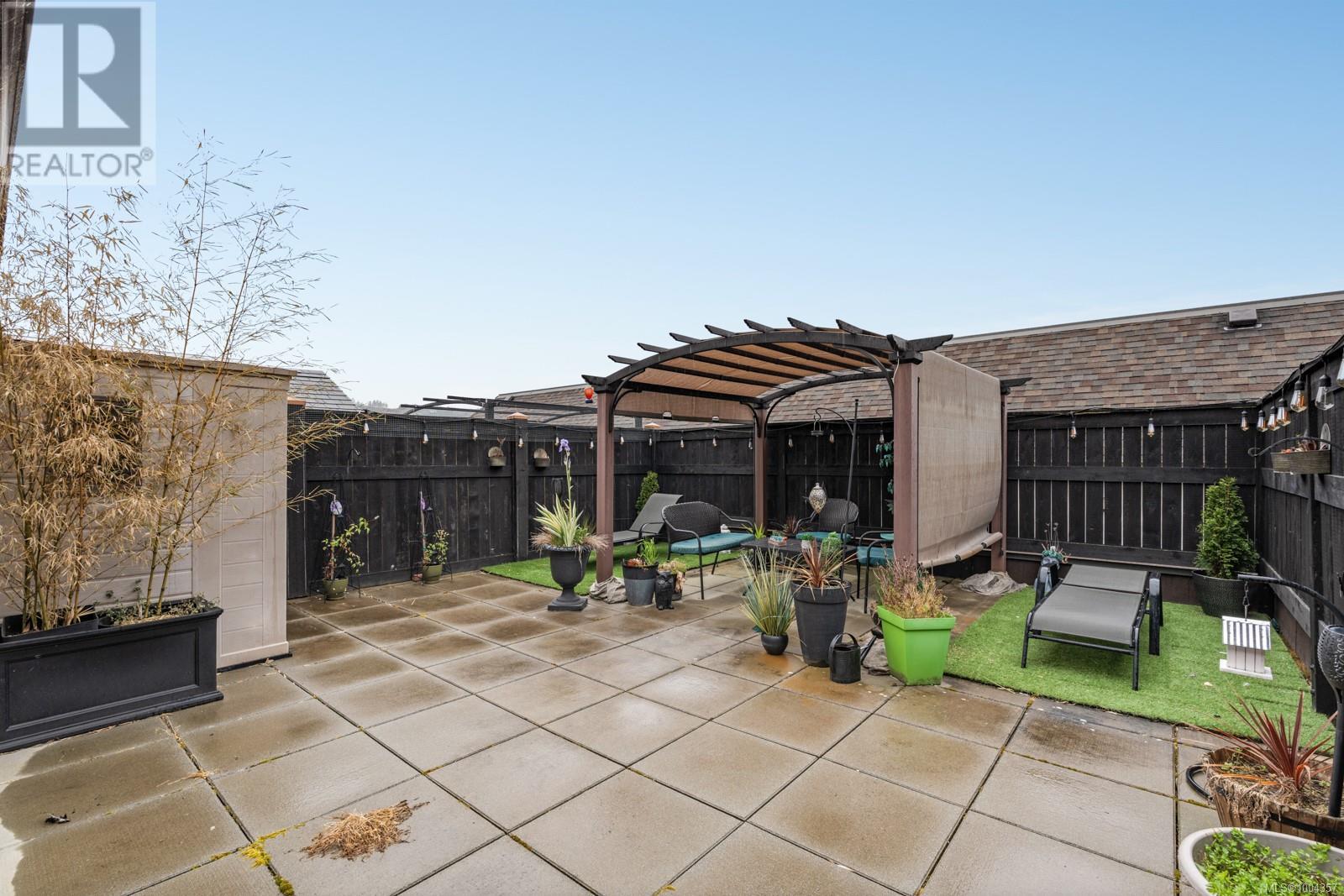 407 866 Goldstream Ave