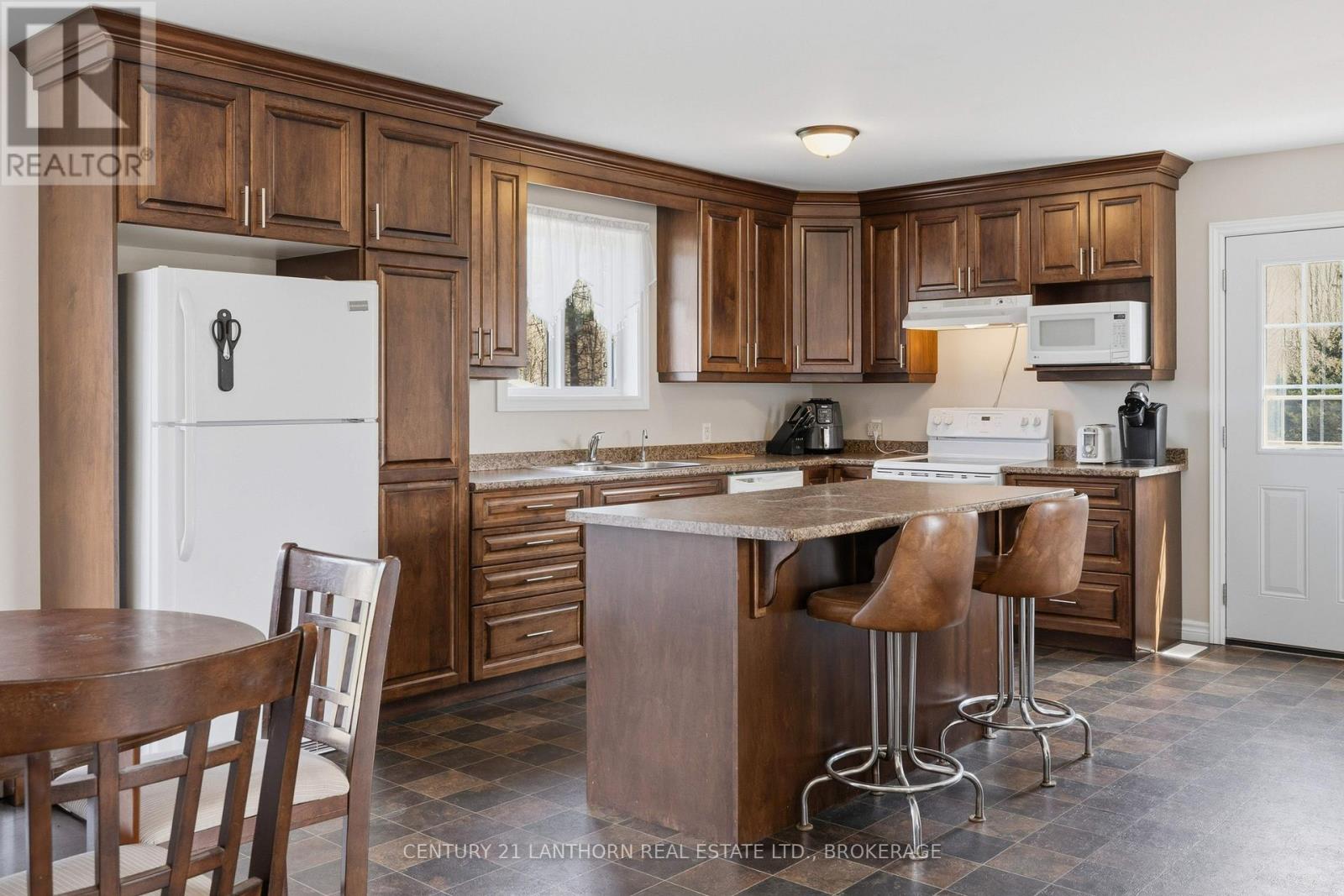 1707 COUNTY ROAD 27