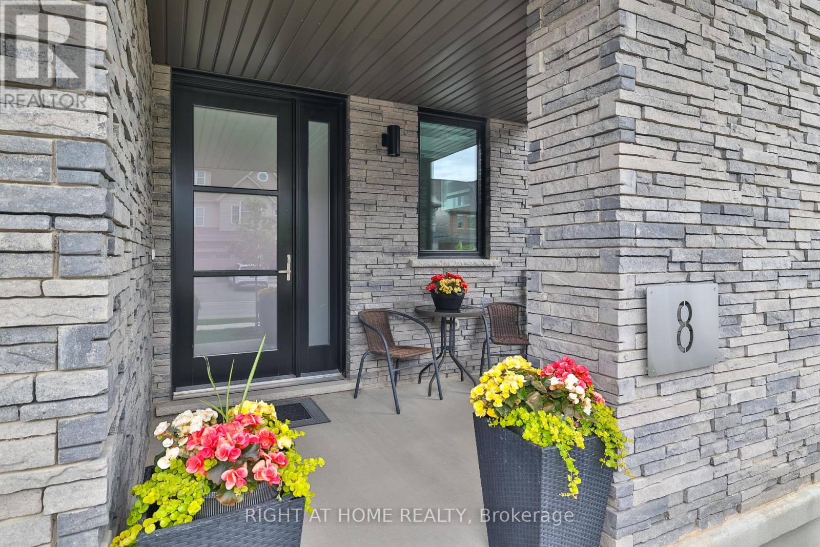 8 RYDER AVENUE