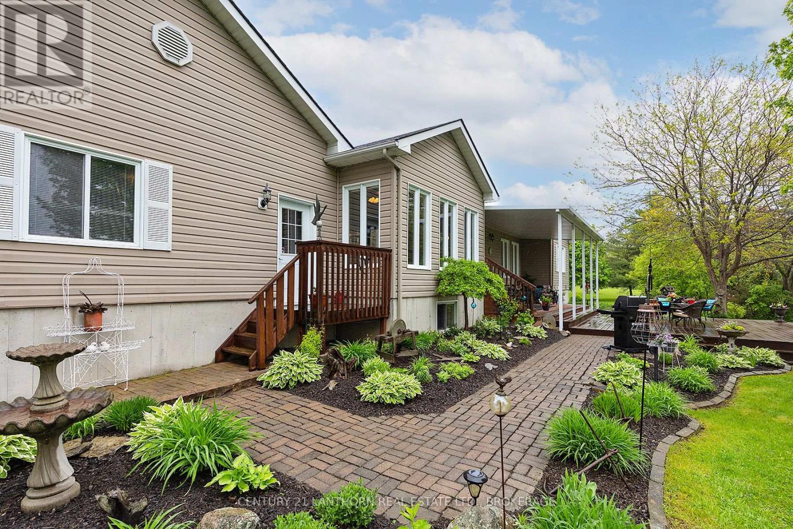 9430 COUNTY 2 ROAD W