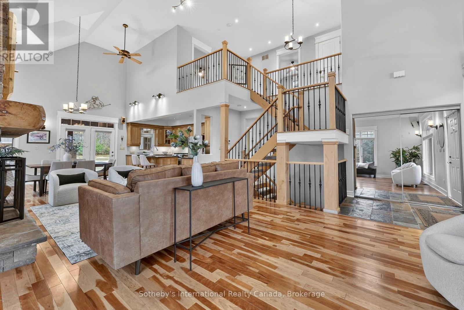 160 SUNSET BOULEVARD