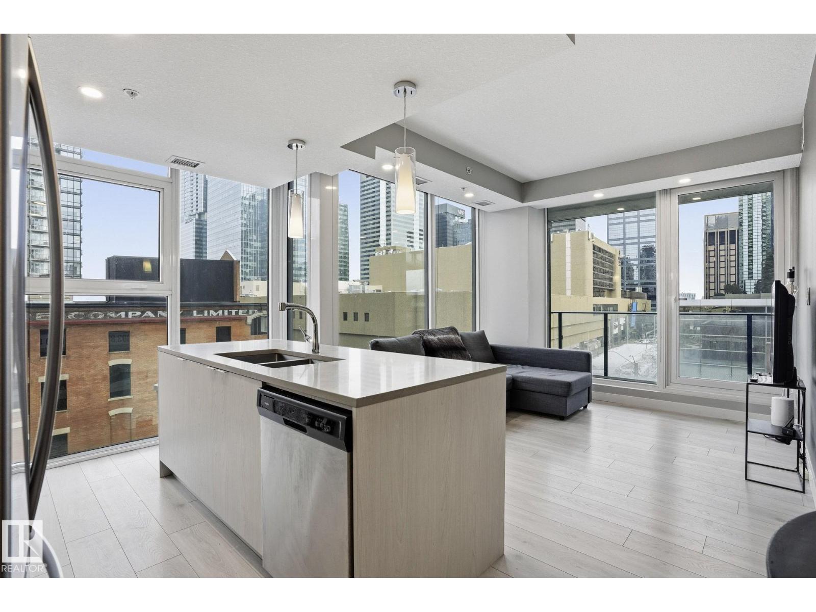 #503 10180 103 ST NW