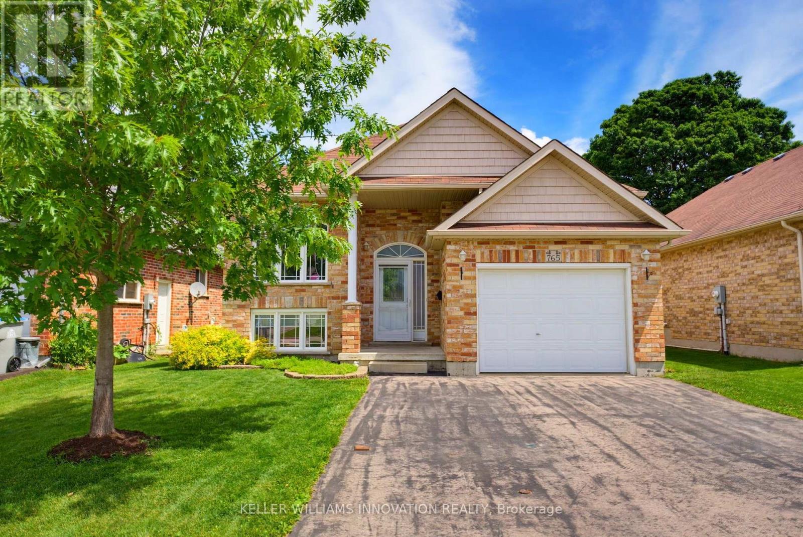 765 REID CRESCENT