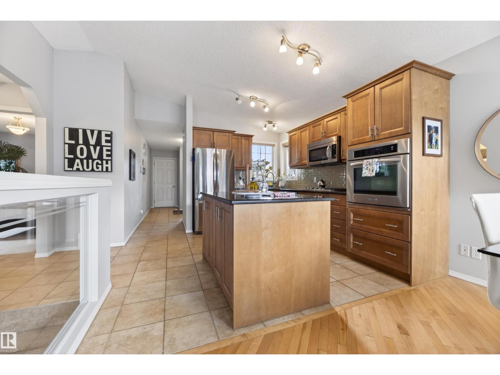 233 FOXBORO CV