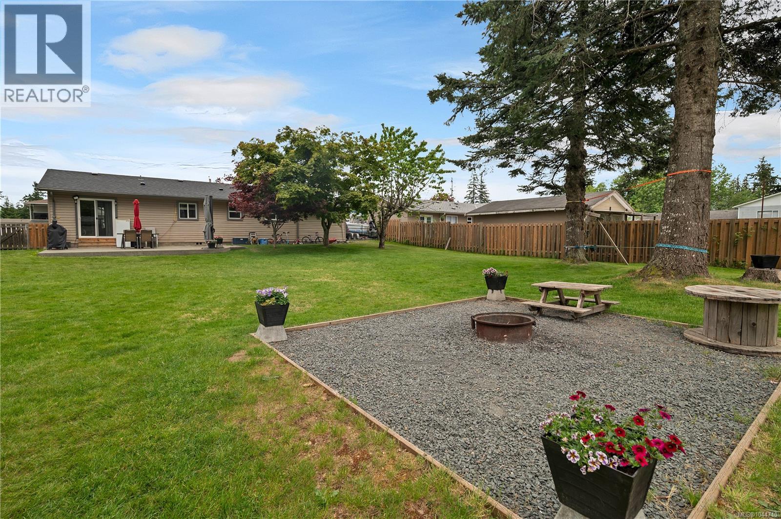 230 Carolyn Rd