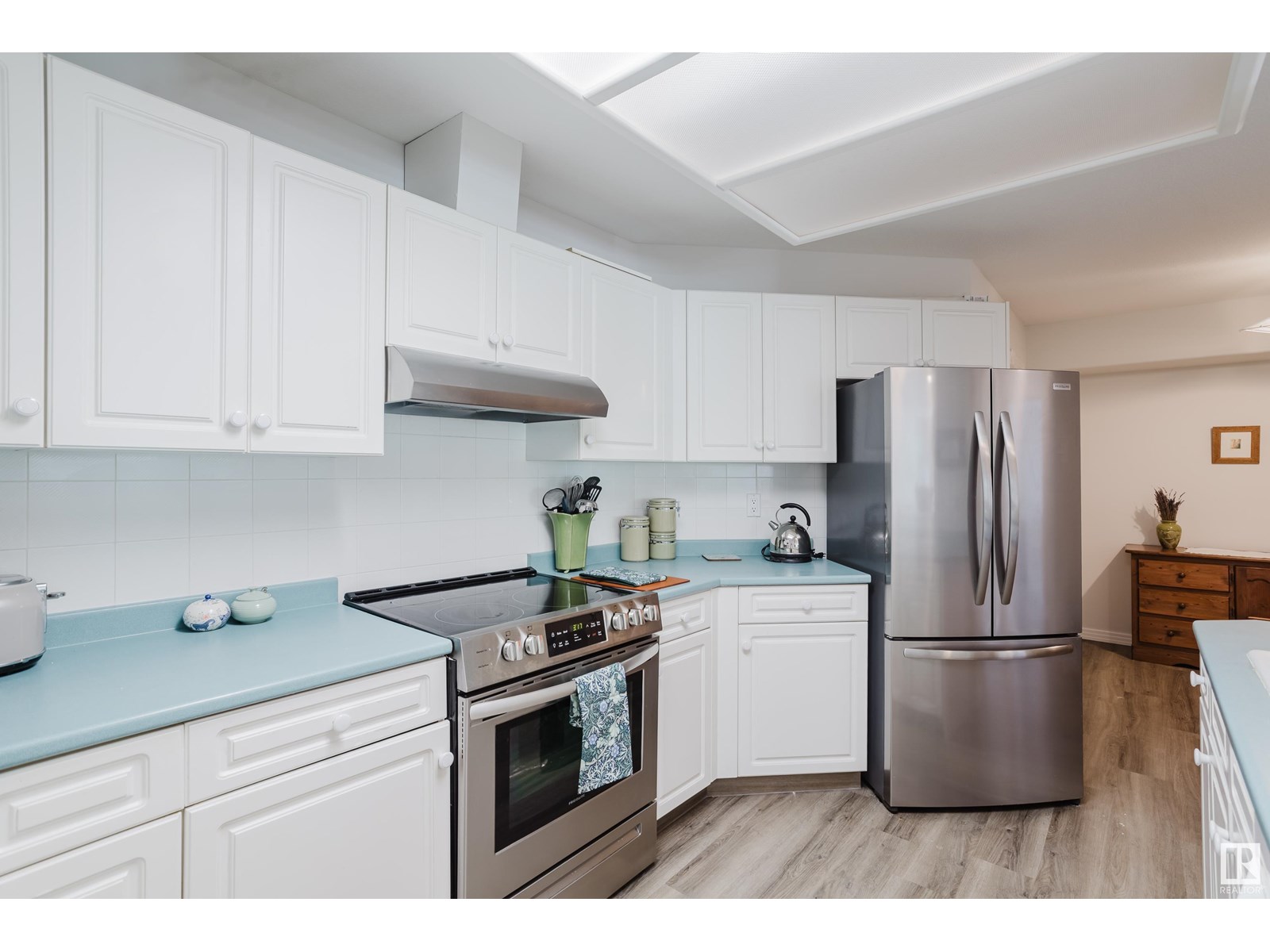 #202 7327 118 ST NW