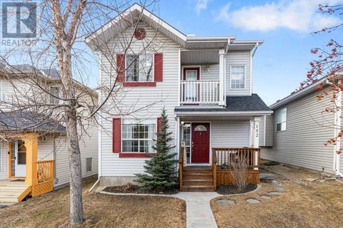 152 Harvest Gold Circle NE Calgary AB T3K4H4