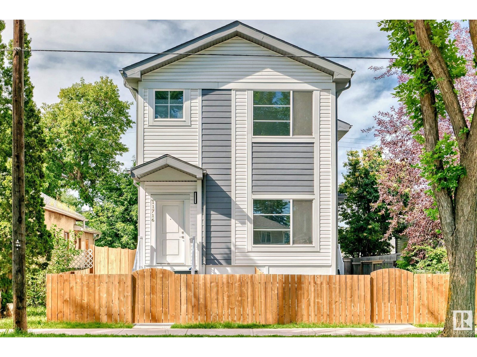 11716 129 AV NW