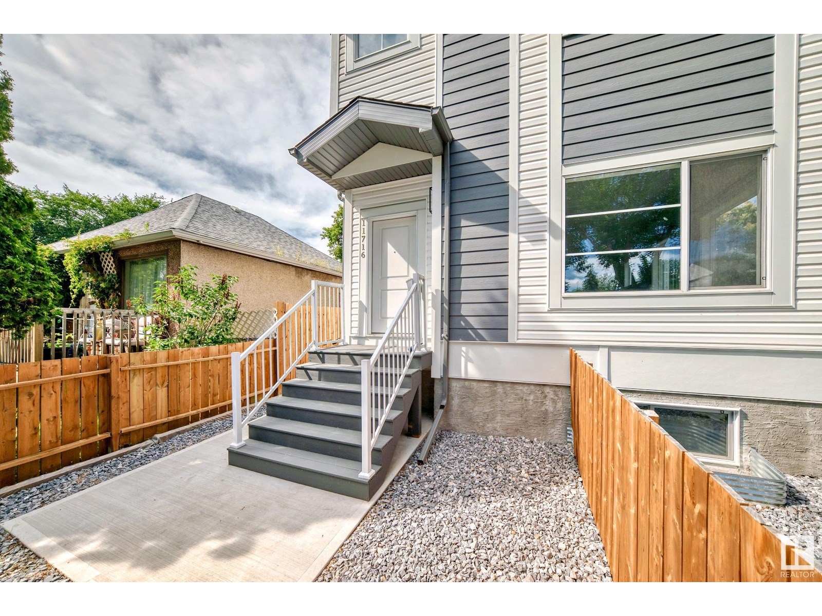 11716 129 AV NW