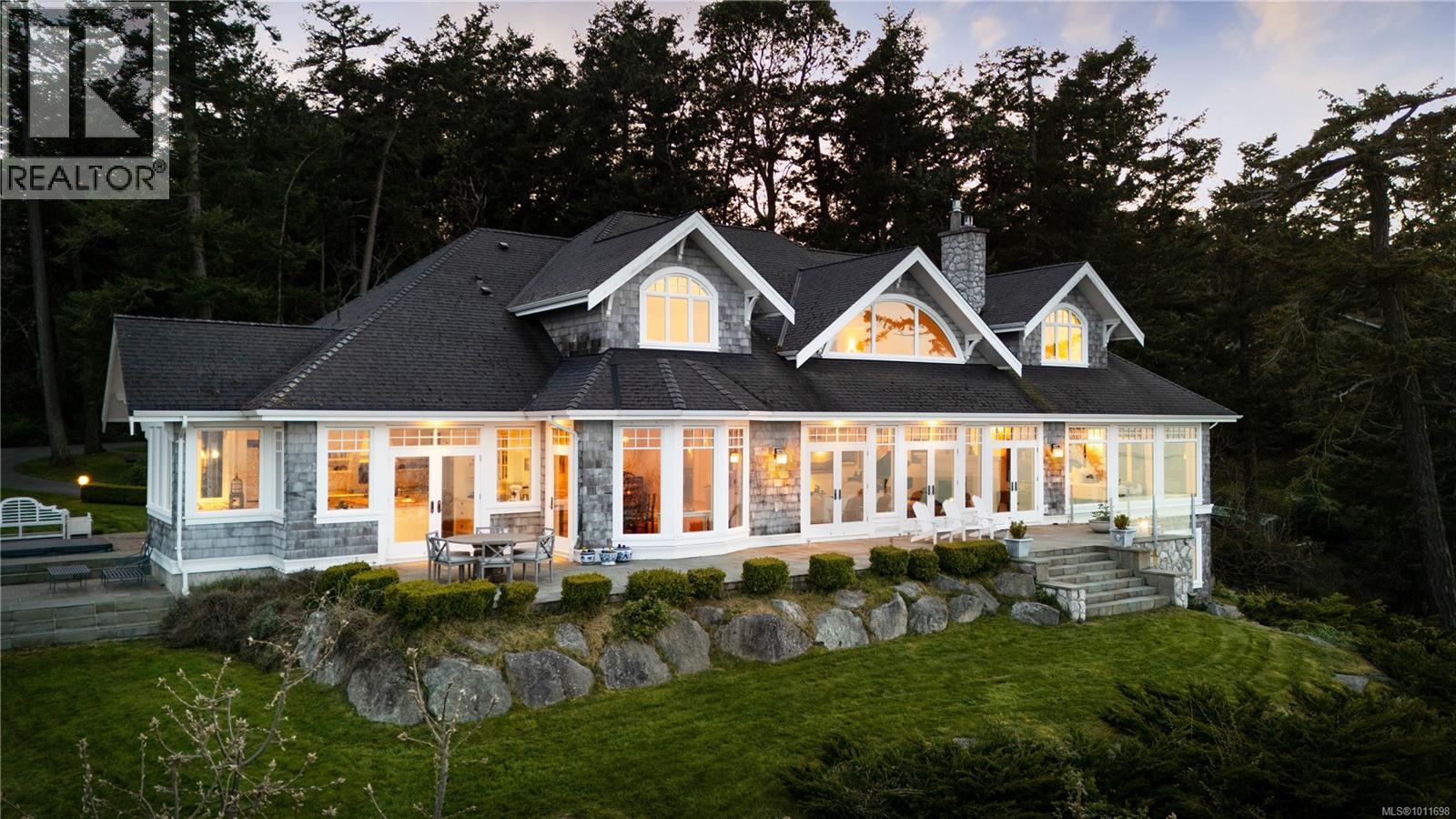 2600 Queenswood Dr