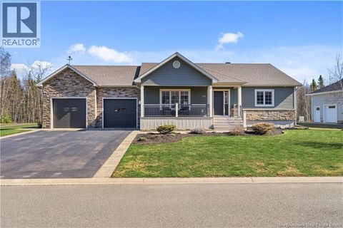115 Royal Oaks Boulevard Irishtown NB E1H2P7
