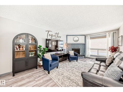 214A WARWICK RD NW Edmonton AB T5X4P8