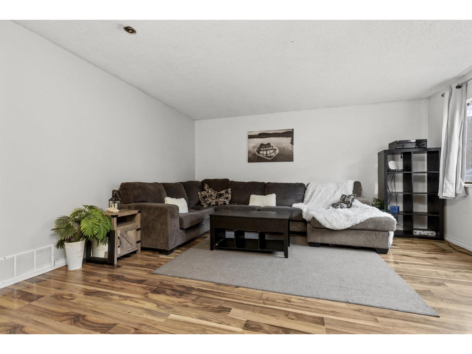 32369 GREBE CRESCENT