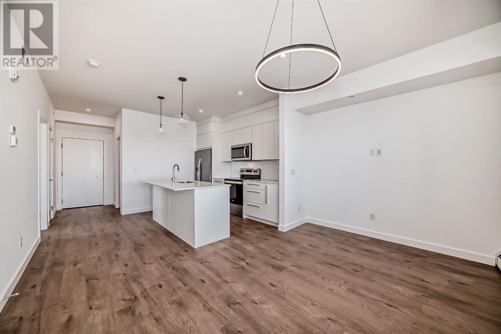 2611, 60 Skyview Ranch Road NE