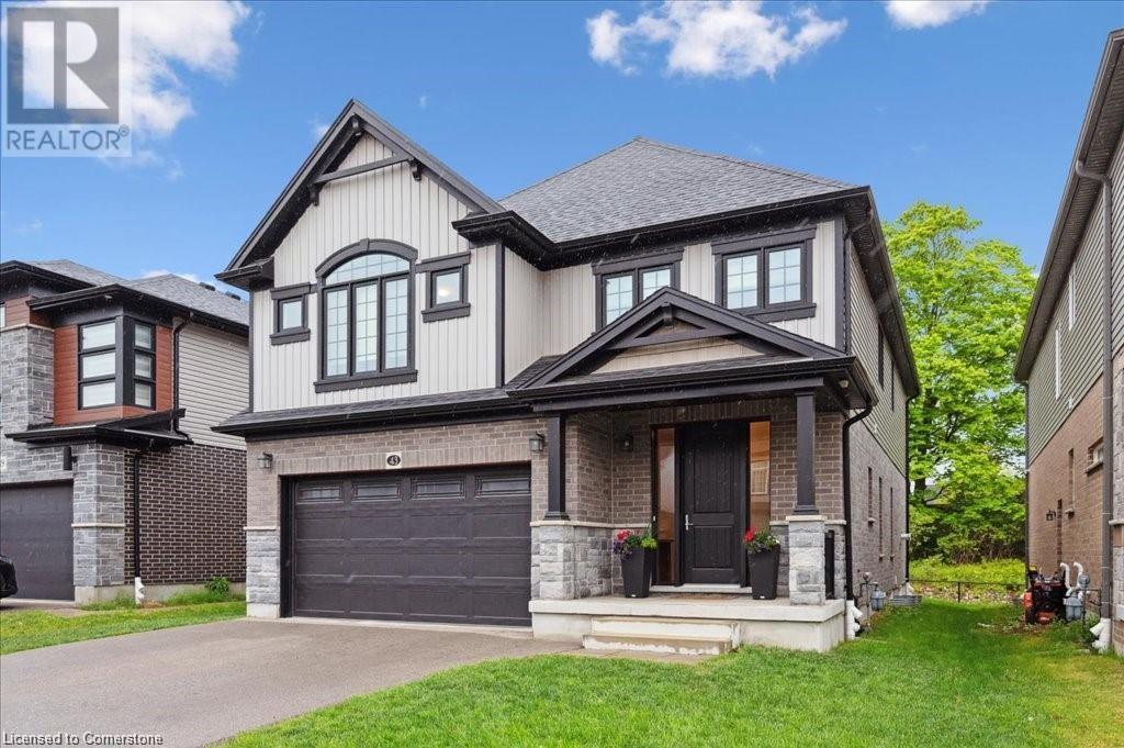 43 IAN ORMSTON Drive
