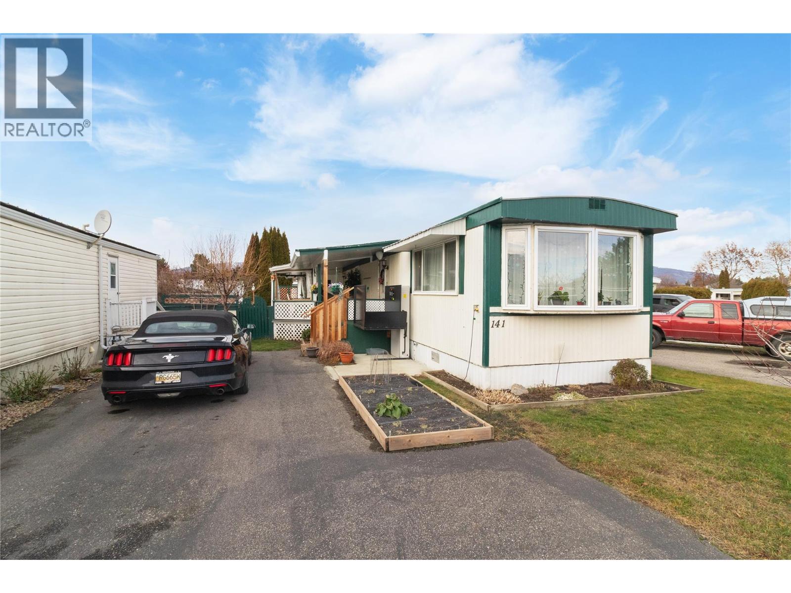 3745 Lakeshore Road Unit# 141