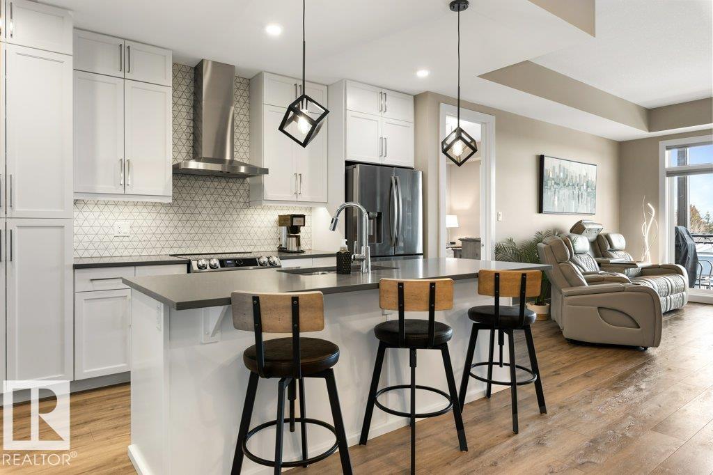 #405 528 GRIESBACH PR NW