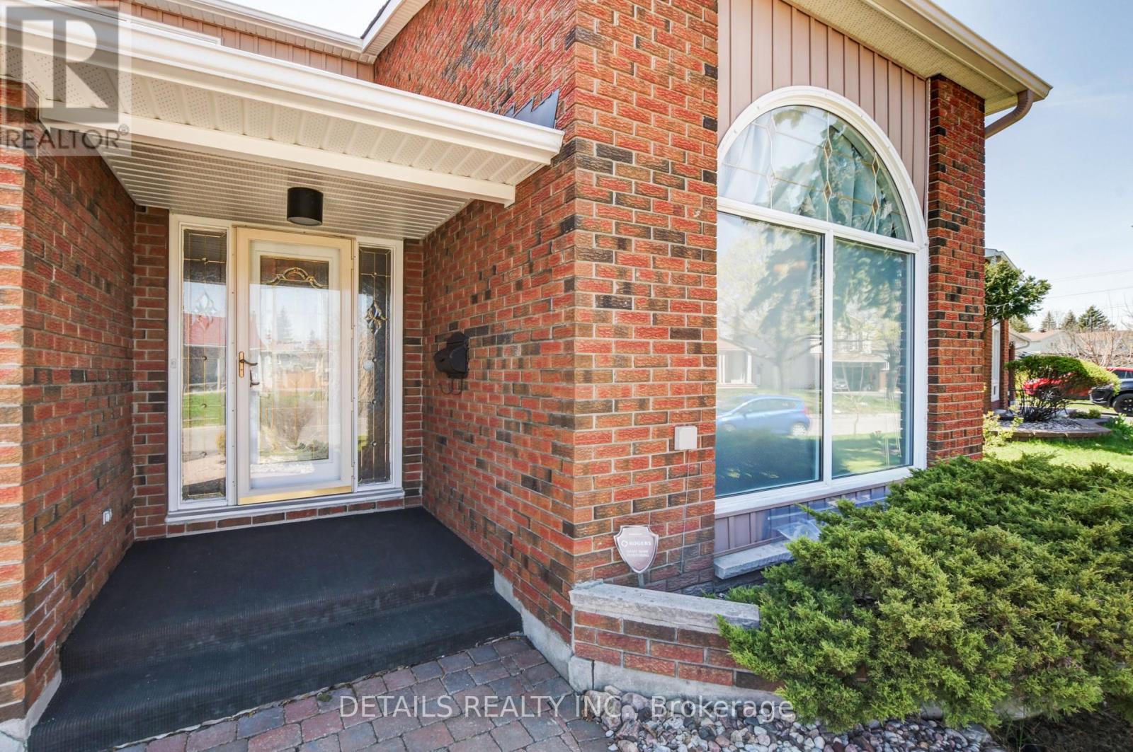4388 WHITTAKER CRESCENT
