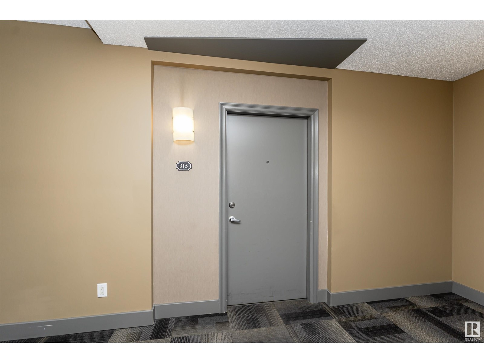 #315 226 MACEWAN RD SW