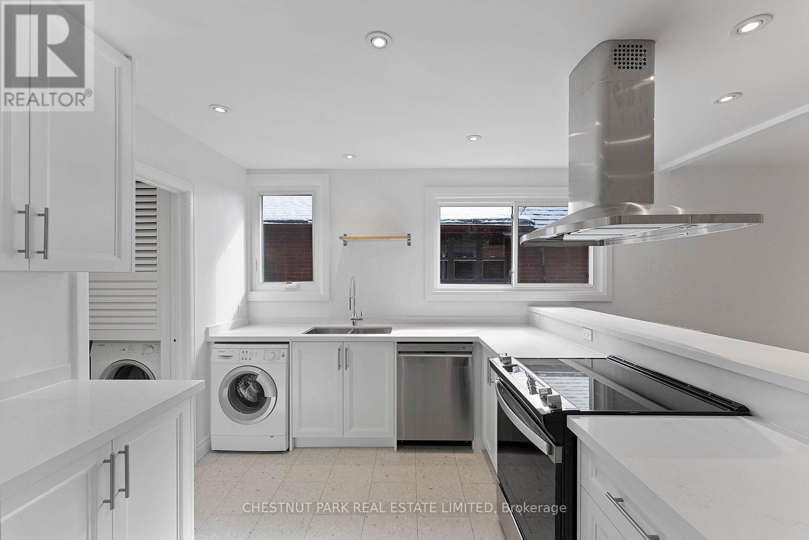 UPPER - 26 STRATHGOWAN AVENUE