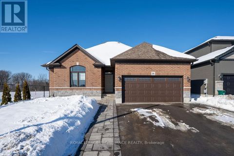 26 REDWOOD DRIVE Belleville (Thurlow Ward) ON K8N0K4