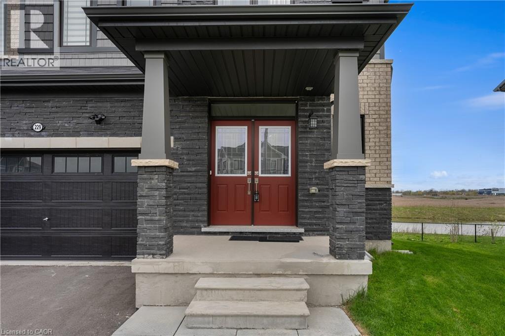 229 VANILLA Trail