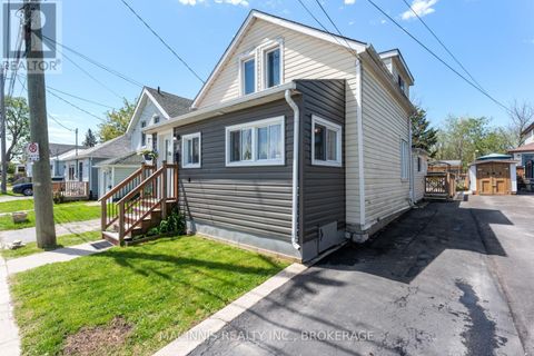 18 ORCHARD STREET Kingston (East of Sir John A. Blvd) ON K7K2Z4