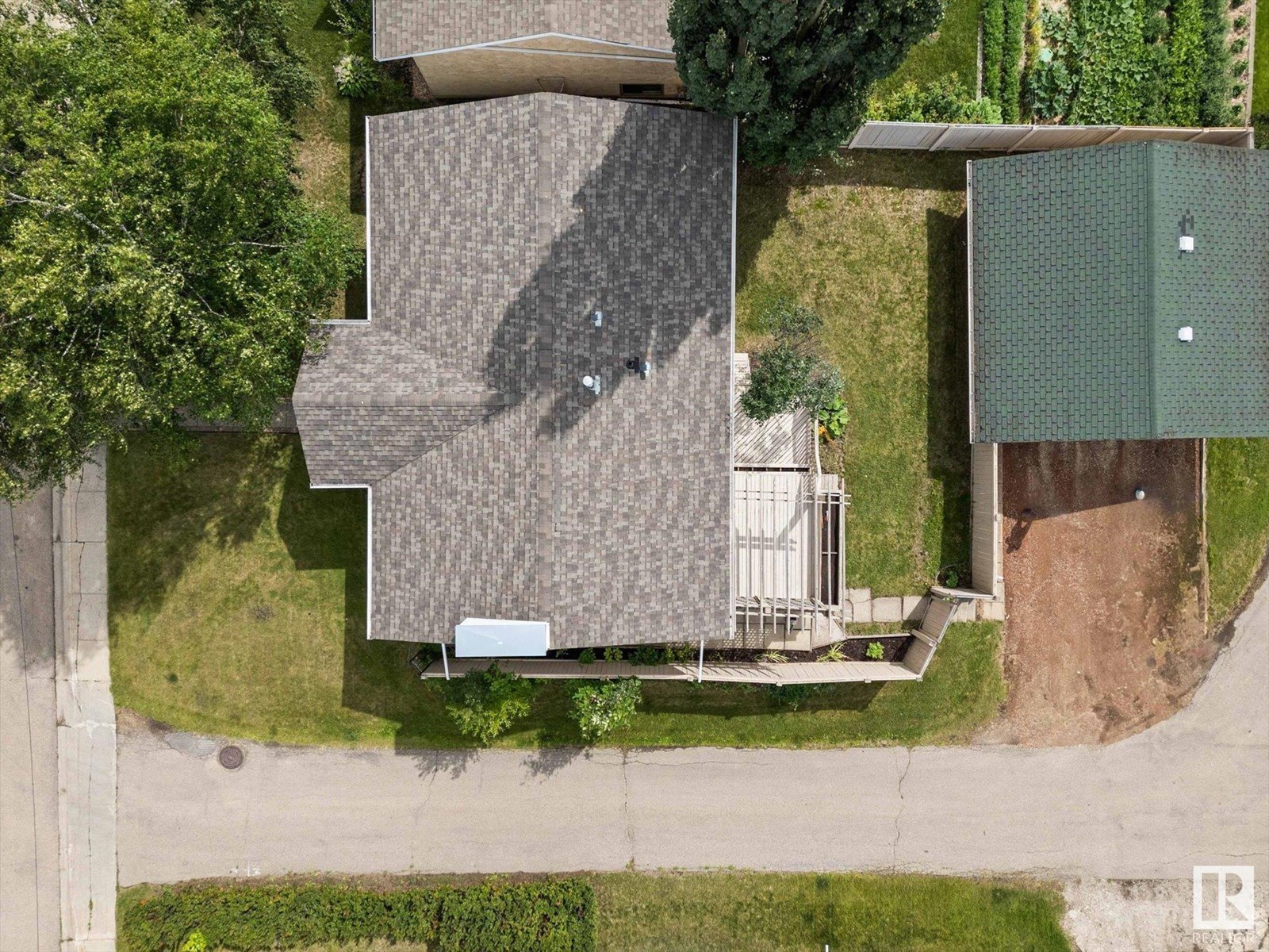 51 WEST TERRACE PL