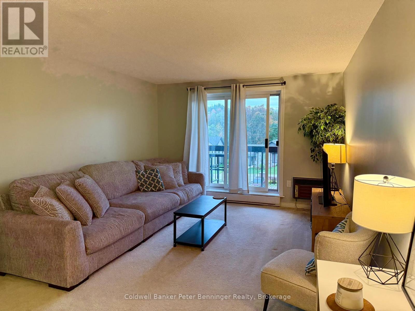 301 - 5 VALLEYSIDE DRIVE