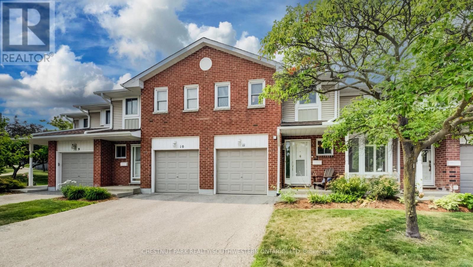 11 - 210 HIGHLAND CRESCENT