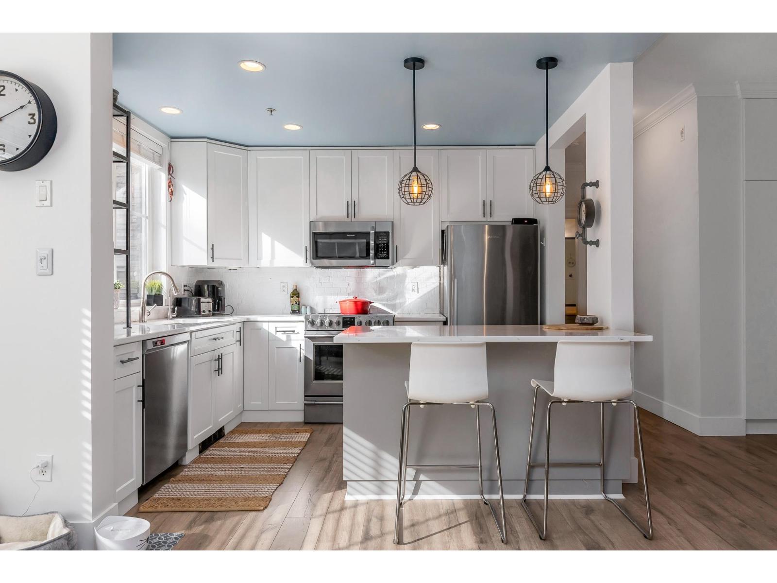 105 33338 MAYFAIR AVENUE