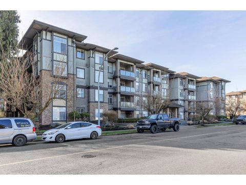 105 33338 MAYFAIR AVENUE Abbotsford BC V2S0A4