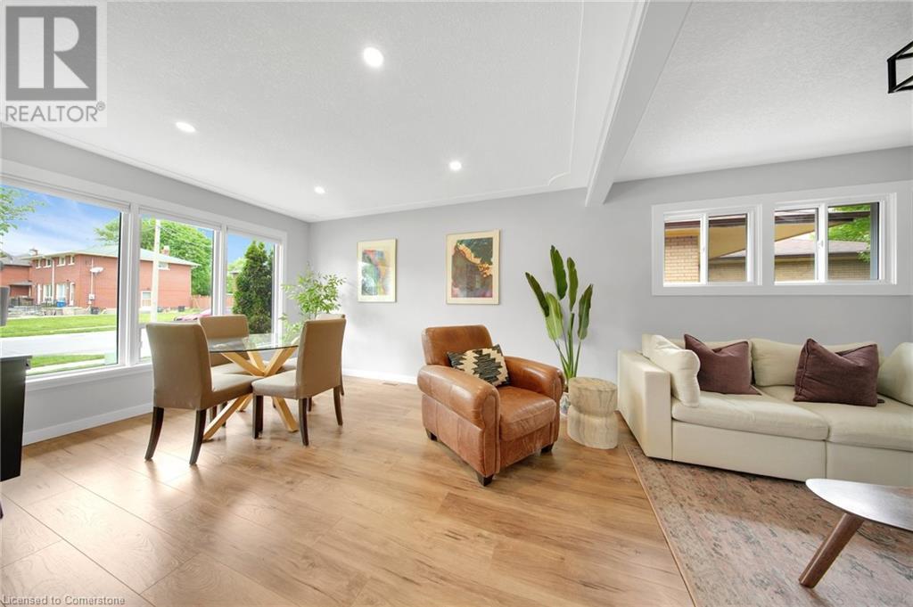211 CONNAUGHT Street