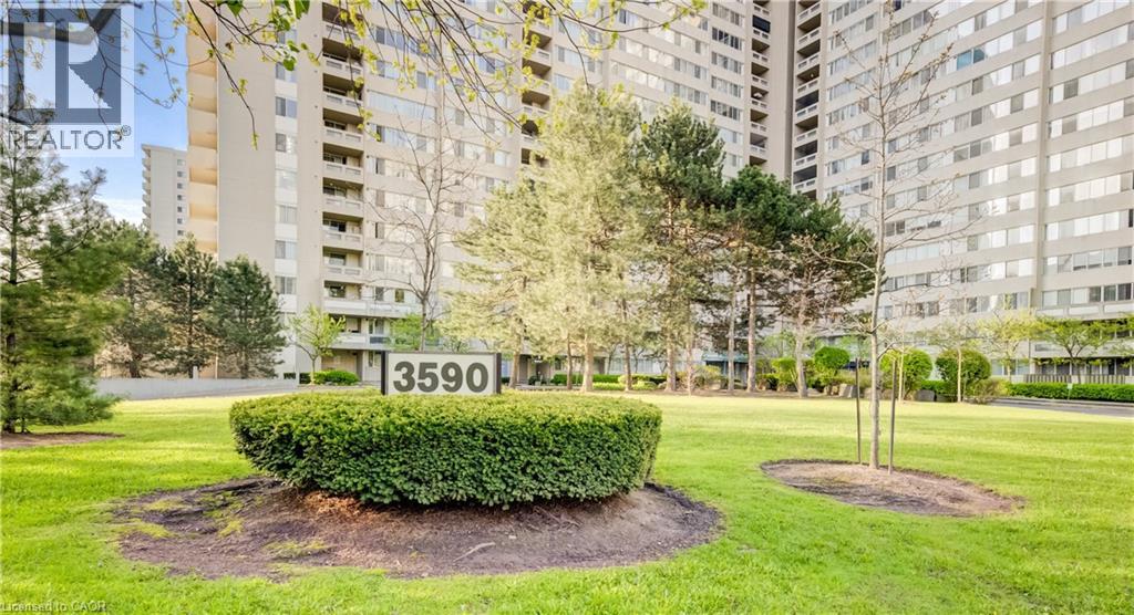 3590 KANEFF Crescent Unit# 2013