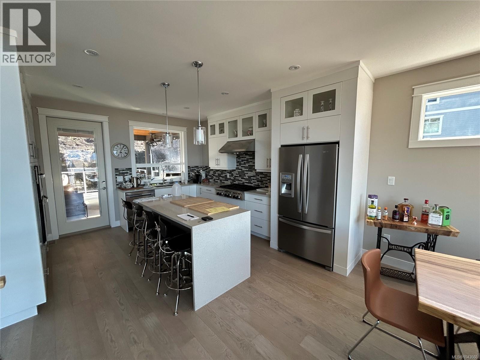 6089 Sansum Dr